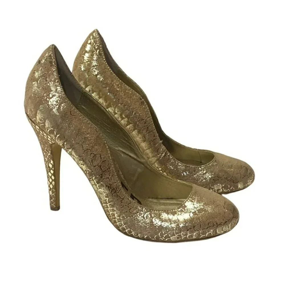 Kelsi Dagger Pumps 7.5 Gold Metallic Snakeskin Leather Scalloped Stiletto Heels